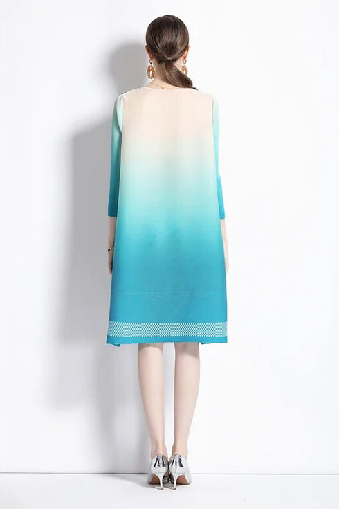 Harmonious Glowing Fall Fashion Feather Gradient Printed Round Neck, Pleated & Stretchable Free Size Vintage Women Dress