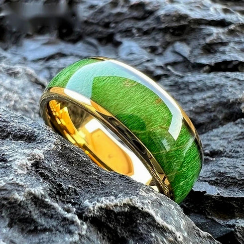 Men's 8mm Titanium Green Dyed Elder Wood Inlay Comfort-Fit Polished Wedding Band