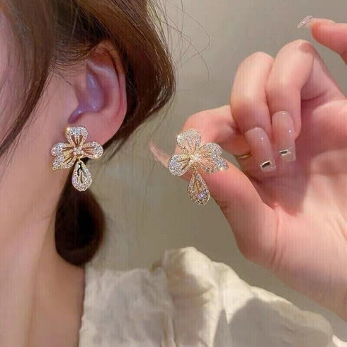 Elegant Round Cut Floral Stud 14K Gold-Plated Cubic Zirconia Women Earrings