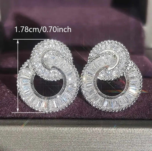 Elegant 18K White Gold-Plated Cubic Zirconia Baguette Women Earrings